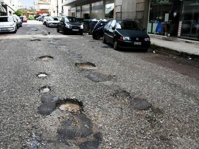 Πάτρα: «Βομβαρδισμένοι» δρόμοι σε Ψηλαλώ...