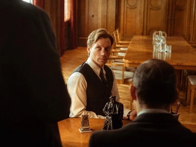 "Δύο Εισαγγελείς".