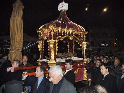 Μοναδικές στιγμές κατάνυξης από Επτάνησα...