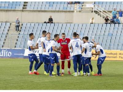 Σούπερ Λίγκα: Επιστροφή στα ''σαλόνια&qu...