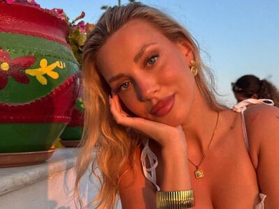 Γαρυφαλλιά Καληφώνη: Το χυδαίο μήνυμα πο...