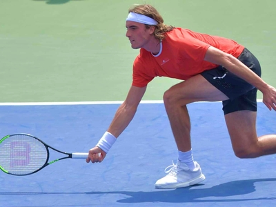 Σοκ στην πρεμιέρα του US Open για τον Τσιτσιπά