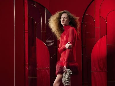 Kalogirou Holiday Campaign: Πολύ κόκκινο...