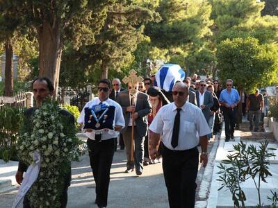 Σε κλίμα βαθιάς αυγκίνησης αποχαιρέτησαν...