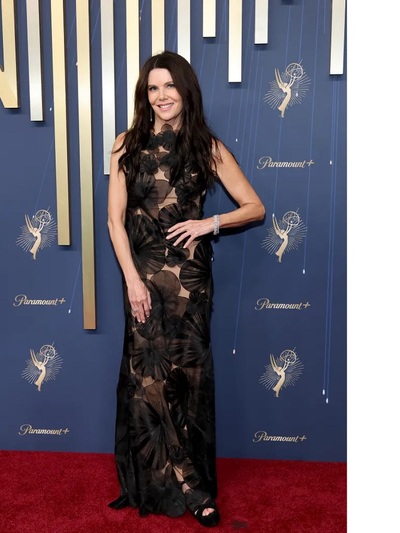 Λόρεν Γκράχαμ με Akris