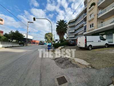 Πάτρα: Έπεσε από τον τρίτο όροφο στο κεν...