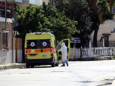 Kορωνοϊός: Κατέληξαν πέντε ασθενείς