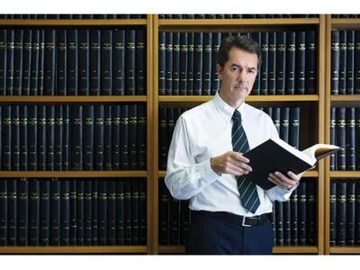 Πάνω από το 70% του εισοδήματός τους σε ...