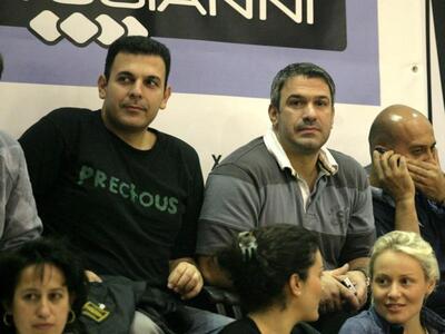 Χαριτάτος: "Τις διαφορές μου τις λύ...