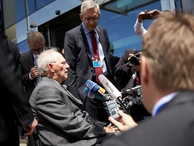 "Ξαναχτυπά" ο Σόιμπλε: "Τ...