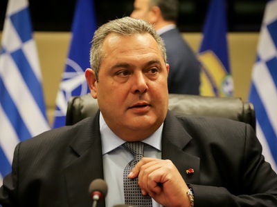 Πάνος Καμμένος: «Φεύγω με ψηλά το κεφάλι» 