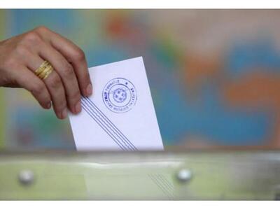 Για 8 κόμματα στη νέα Βουλή κάνει λόγο έ...