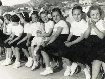 Γυµναστικές επιδείξεις για τις µικρές: Ρ...