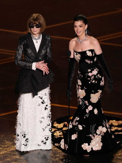 Το στιγμιότυπο με την Αννα Γουίντουρ στη σκηνή