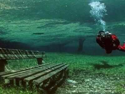 Green Lake: Η λίμνη που κάθε 6 μήνες εξαφανίζεται 