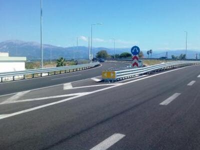 Χάσαμε την Πάτρα stop! Αποπροσανατολίζει...