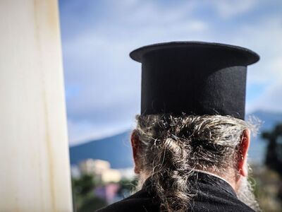 Πάτρα: Αναζητείται ιερέας για φθορές σε ...