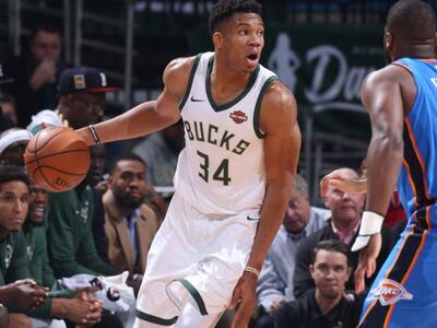 ΝΒΑ: Εξαιρετικός αλλά μόνος ο Αντετοκούν...