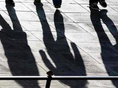 Πέντε χρόνια στη μέγγενη της κρίσης: Πόσ...