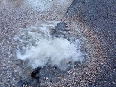 Πάτρα: Συντριβάνι  έξω από το α' νεκροταφείο