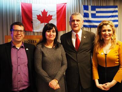 Στη φωτ. ο Καναδός Πρόξενος Stephen El ...