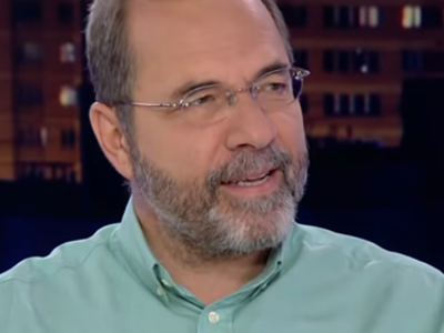 To παραπλανητικό αφήγημα του κέντρου