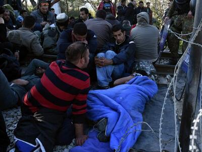 Η Σερβία κλείνει τα σύνορά της στους οικ...