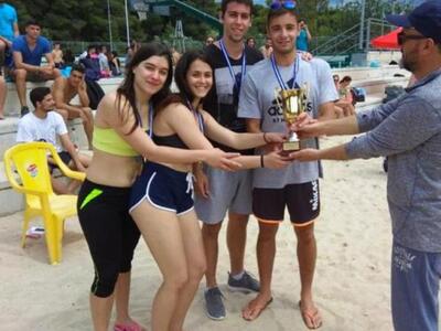 Πρωταθλήτρια Ελλάδος η ομάδα beach volle...