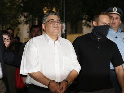 Ο λαός να προβληματιστεί...