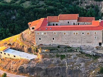 Πασχαλινό Παζάρι της Ιεράς Μονής Μακελλα...