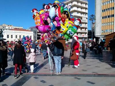 Χριστούγεννα με ήλιο και χαμηλές θερμοκρ...