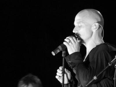 Ο Tim Booth, η φωνή των James έρχεται στην Πάτρα 
