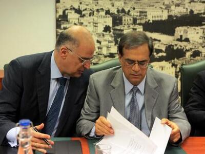 Χαρδούβελης και Δένδιας δίνουν αναφορά σ...