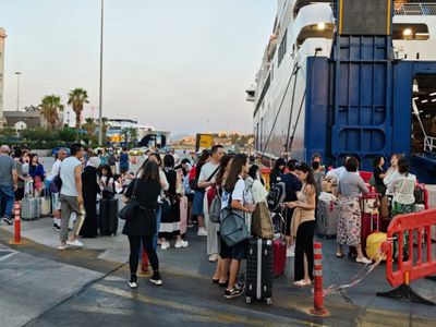 Καιρός: Απαγορευτικό απόπλου από Πειραιά...