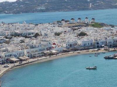 Στη Μύκονο εκπρόσωποι του θεάματος και τ...