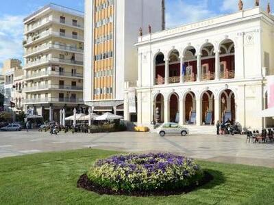 Η Πάτρα υποδέχεται την άνοιξη με μια ολά...