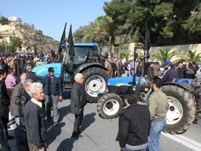 Την Κυριακή αποφασίζεται το μέλλον 12 μπλόκων