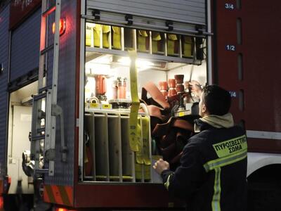 Πάτρα: Φωτιά στην Ξερόλακα τα ξημερώματα...