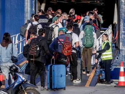 Πάσχα 2025: Συνεχίζεται η έξοδος των εκδ...