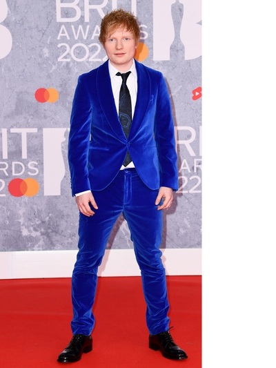 Ο Εντ Σίραν με κοστούμι Etro