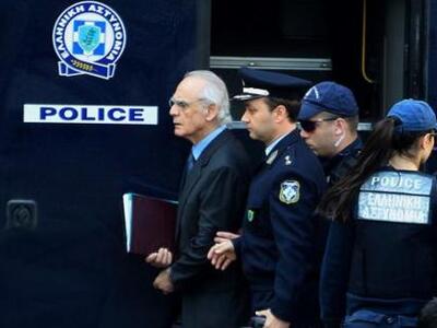 Χωρίς τον Τσοχατζόπουλο συνεχίζεται η δί...