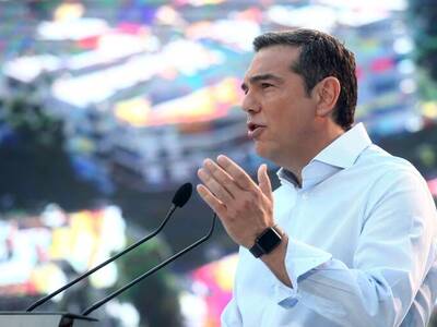 Αλέξης Τσίπρας: «Το μακρύ χέρι της αισχρ...