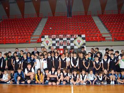 Έκοψε την πρωτοχρονιάτικη πίτα του ο Προ...