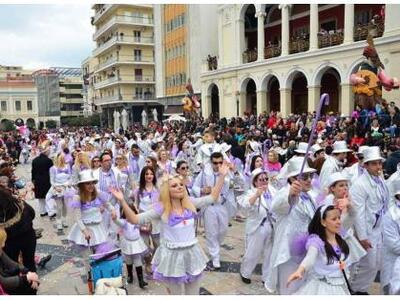 Δείτε το βίντεο με τον Σάκη Αρναούτογλου...