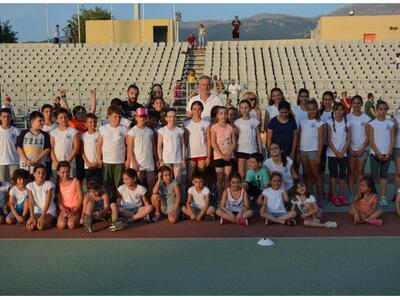 Επεσε η αυλαία για τους μικρούς του Κούρου