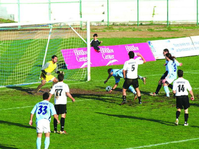 Με διπλές προπονήσεις συνεχίζει ο Παναιγ...