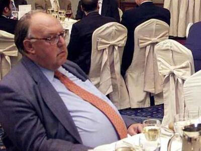 Τα "άκουσε" ξανά σε ταβέρνα ο Πάγκαλος