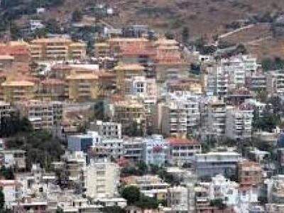 Νοικιάζουν σπίτια και καταστήματα χωρίς....