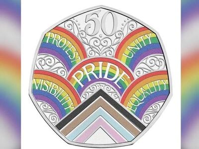 Βρετανία: Τιμά τα 50 χρόνια Pride με νόμ...