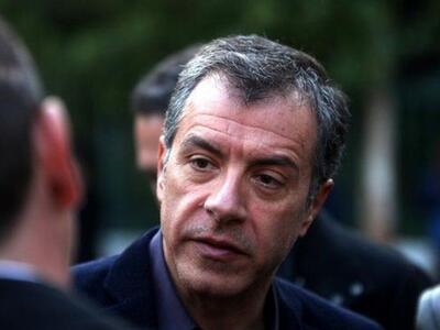 Ο Σταύρος Θεοδωράκης: Ναι, δείπνησα πρόσ...